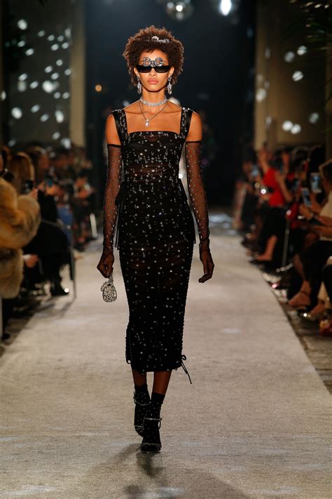 dolce and gabbana runway show 2018